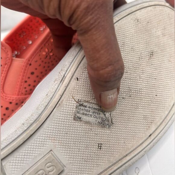 Michael Michael Kors Women’s Kane Perforated SlipOn Sneakers Coral Orange Size 7 - Picture 13 of 13